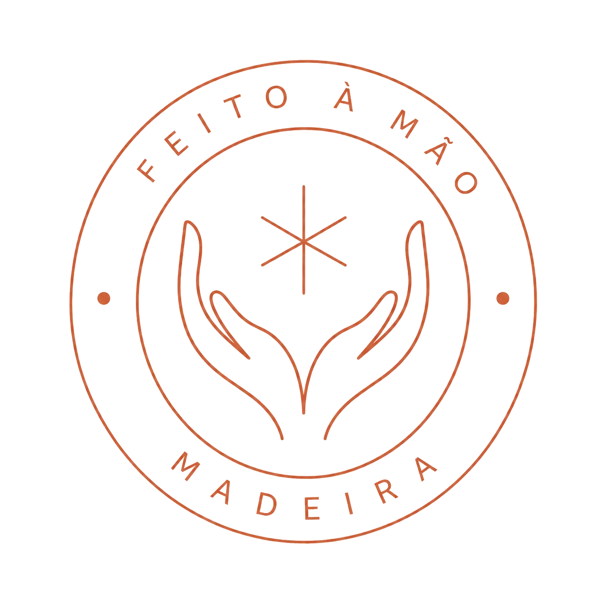 Mãos da Lili stamp: two open hands holding a star, in a circular seal reading “feito à mão · Madeira”, drawn in terracotta line